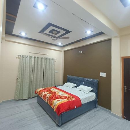 Hotel Sarvodaya Residency Ayodhya Zewnętrze zdjęcie